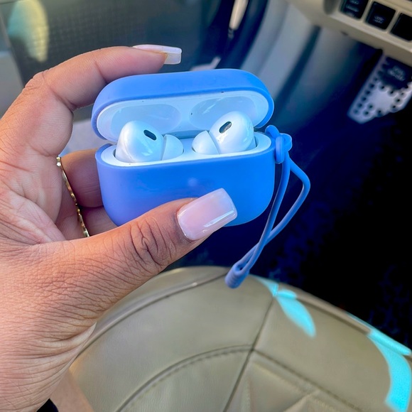 Apple AirPods Pro with case like new